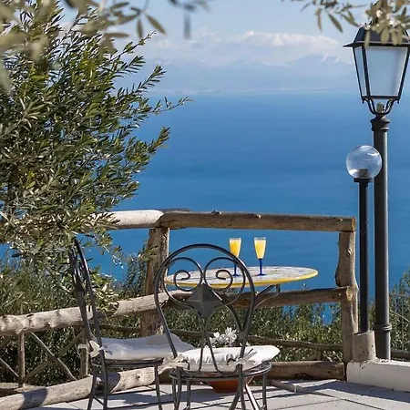 Holidays Perla D'amalfi Feriehus