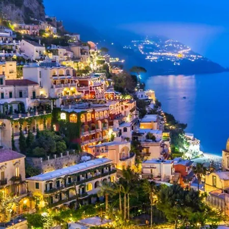 Holidays Perla D'amalfi - Live The Coast & Private Parking Дом отдыха