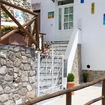Holidays Perla D'amalfi - Live The Coast & Private Parking بيت للعطل أمالفي