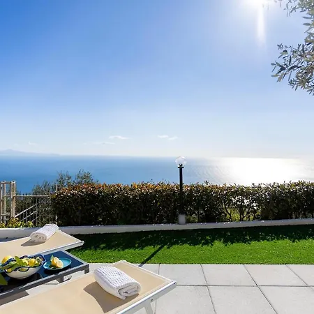 Holidays Perla D'amalfi - Live The Coast & Private Parking Hébergement de vacances