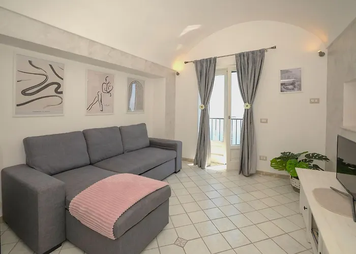 Holidays Perla D'amalfi - Live The Coast & Private Parking Ferienhaus *
