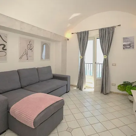 Holidays Perla D'amalfi - Live The Coast & Private Parking 別荘 *